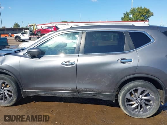 ✅ 2016 Nissan Rogue SL • VIN: 5N1AT2MV2GC771738 • Lot: 43370675. Listed on IAAI with 146,856 mi. Free auction sales archive from the USA and detailed vehicle history report at DreamBid. Image 15.