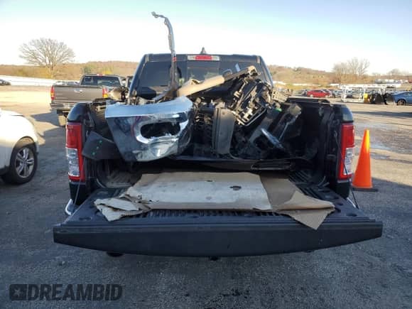 2020 Ram 1500 Big Horn с VIN 1C6SRFFT0LN125954, выставлен на аукционе Copart как лот 72221374 с пробегом 95 124 миль миль и Списание • Salvage title. История ставок и продаж доступна на DreamBid. Изображение 6.