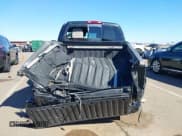 ✅ 2017 Nissan Frontier SV • VIN: 1N6AD0EV7HN715656 • Lot: 43472468. Wystawiony na IAAI z przebiegiem 142 490 mil. Bezpłatny archiwum sprzedaży aukcyjnych z USA i szczegółowy raport historii pojazdu na DreamBid. Zdjęcie 16.