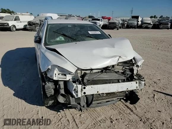 ✅ 2011 Chevrolet Malibu 1LS • VIN: 1G1ZB5E14BF396121 • Lot: 76328074. Listed on Copart with 197,605 mi. Free auction sales archive from the USA and detailed vehicle history report at DreamBid. Image 11.