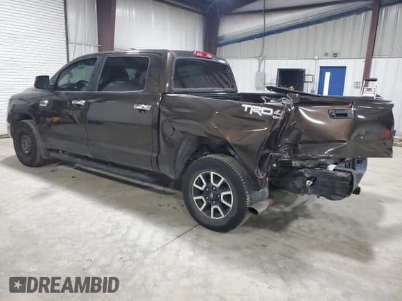 ✅ 2019 Toyota Tundra 1794 Edition • VIN: 5TFAY5F16KX804646 • Лот: 93914595. Опубликован ранее на Copart с пробегом 90 274 миль. Бесплатный доступ к архиву аукционных продаж из США и подробный отчёт об истории автомобиля на DreamBid. Изображение 2.
