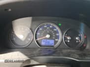 ✅ 2011 Hyundai Santa Fe SE • VIN: 5XYZH4AG5BG065507 • Lot: 76147974. Listed on Copart with 223,522 mi. Free auction sales archive from the USA and detailed vehicle history report at DreamBid. Image 9.