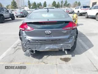 ✅ 2019 Hyundai Ioniq Blue • VIN: KMHC65LC5KU180033 • Lot: 41320893. Wystawiony na IAAI z przebiegiem 71 985 mil. Bezpłatny archiwum sprzedaży aukcyjnych z USA i szczegółowy raport historii pojazdu na DreamBid. Zdjęcie 6.