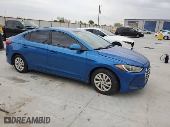 2017 Hyundai Elantra SE z VIN 5NPD74LF1HH191771, wystawiony jako Copart lot #82762305 z przebiegiem 137 493 mil mil oraz Czysty tytuł • Clean title. Historia ofert i sprzedaży dostępna na DreamBid. Obrazek 4.