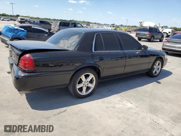 ✅ 2003 Mercury Marauder • VIN: 2MEHM75V23X632376 • Lot: 72474894. Wystawiony na Copart z przebiegiem 80 599 mil. Bezpłatny archiwum sprzedaży aukcyjnych z USA i szczegółowy raport historii pojazdu na DreamBid. Zdjęcie 3.