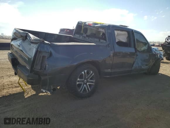 ✅ 2018 Ford F-150 XL • VIN: 1FTEW1EP9JKD33741 • Lot: 82474755. Listed on Copart with Not provided. Free auction sales archive from the USA and detailed vehicle history report at DreamBid. Image 3.