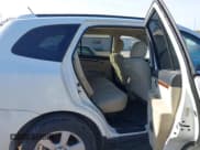 ✅ 2008 Hyundai Santa Fe SE • VIN: 5NMSH73E68H137683 • Lot: 43527704. Wystawiony na IAAI z przebiegiem 178 135 mil. Bezpłatny archiwum sprzedaży aukcyjnych z USA i szczegółowy raport historii pojazdu na DreamBid. Zdjęcie 8.