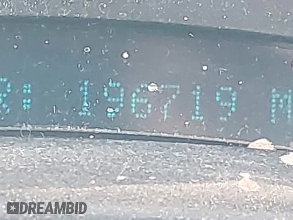 ✅ 2004 Chevrolet Silverado 1500 LS • VIN: 2GCEC19T041193650 • Lot: 42926558. Listed on IAAI with 196,719 mi. Free auction sales archive from the USA and detailed vehicle history report at DreamBid. Image 15.