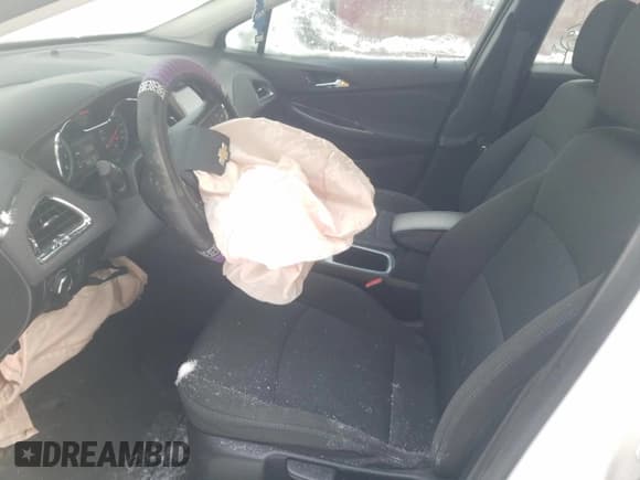 ✅ 2018 Chevrolet Cruze LT • VIN: 1G1BE5SM9J7147152 • Lot: 35925563. Wystawiony na Copart z przebiegiem 60 042 mil. Bezpłatny archiwum sprzedaży aukcyjnych z USA i szczegółowy raport historii pojazdu na DreamBid. Zdjęcie 7.