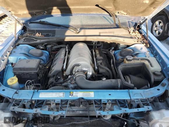 ✅ 2010 Dodge Challenger SRT-8 • VIN: 2B3CJ7DW7AH130521 • Lot: 88990235. Wystawiony na Copart z przebiegiem 128 370 mil. Bezpłatny archiwum sprzedaży aukcyjnych z USA i szczegółowy raport historii pojazdu na DreamBid. Zdjęcie 11.