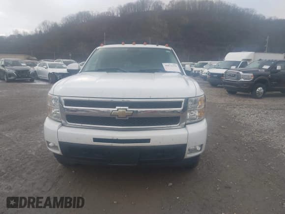 ✅ 2009 Chevrolet Silverado 1500 • VIN: 2GCEK390491107199 • Lot: 40873335. Listed on IAAI with 129,417 mi. Free auction sales archive from the USA and detailed vehicle history report at DreamBid. Image 12.