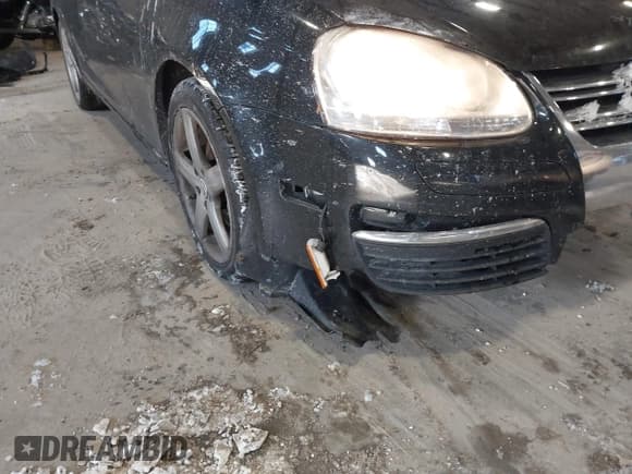 ✅ 2008 Volkswagen Jetta SE • VIN: 3VWRZ71K08M106704 • Lot: 41402684. Wystawiony na IAAI z przebiegiem 119 628 mil. Bezpłatny archiwum sprzedaży aukcyjnych z USA i szczegółowy raport historii pojazdu na DreamBid. Zdjęcie 6.