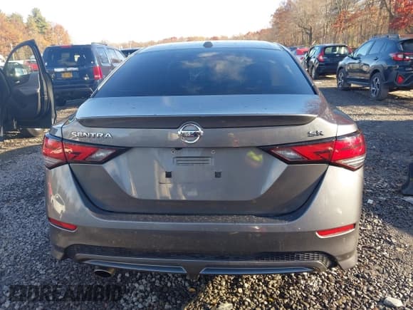 ✅ 2020 Nissan Sentra SR • VIN: 3N1AB8DV6LY296691 • Lot: 43615135. Listed on IAAI with 114,384 mi. Free auction sales archive from the USA and detailed vehicle history report at DreamBid. Image 16.