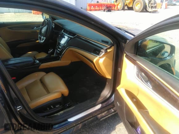 ✅ 2013 Cadillac XTS Luxury • VIN: 2G61P5S35D9124400 • Лот: 42772083. Опубликован ранее на IAAI с пробегом 155 749 миль. Бесплатный доступ к архиву аукционных продаж из США и подробный отчёт об истории автомобиля на DreamBid. Изображение 5.