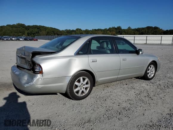 ✅ 2001 Toyota Avalon XLS • VIN: 4T1BF28BX1U195068 • Лот: 81995965. Опубликован ранее на Copart с пробегом 300 574 миль. Бесплатный доступ к архиву аукционных продаж из США и подробный отчёт об истории автомобиля на DreamBid. Изображение 3.