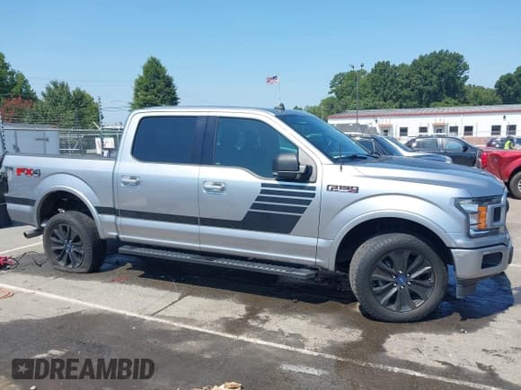 ✅ 2020 Ford F-150 XL • VIN: 1FTEW1E49LFC70710 • Лот: 42990088. Опубликован ранее на IAAI с пробегом 125 568 миль. Бесплатный доступ к архиву аукционных продаж из США и подробный отчёт об истории автомобиля на DreamBid. Изображение 13.