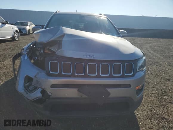 ✅ 2018 Jeep Compass Latitude • VIN: 3C4NJCBB7JT488418 • Lot: 89573285. Listed on Copart with 60,648 mi. Free auction sales archive from the USA and detailed vehicle history report at DreamBid. Image 5.