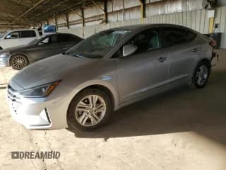 ✅ 2020 Hyundai Elantra SEL • VIN: 5NPD84LF5LH588437 • Лот: 90357575. Опубликован ранее на Copart с пробегом 108 710 миль. Бесплатный доступ к архиву аукционных продаж из США и подробный отчёт об истории автомобиля на DreamBid. Изображение 1.