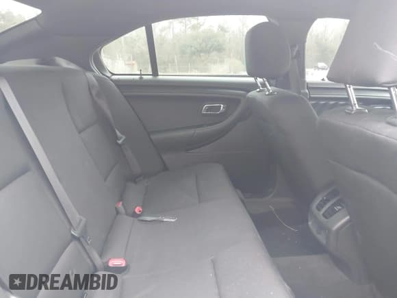 ✅ 2015 Ford Police Interceptor • VIN: 1FAHP2MK7FG162283 • Лот: 41540642. Опубликован ранее на IAAI с пробегом 85 075 миль. Бесплатный доступ к архиву аукционных продаж из США и подробный отчёт об истории автомобиля на DreamBid. Изображение 8.