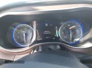 ✅ 2017 Chrysler Pacifica Touring L Plus • VIN: 2C4RC1EG5HR643987 • Lot: 43177799. Wystawiony na IAAI z przebiegiem 97 617 mil. Bezpłatny archiwum sprzedaży aukcyjnych z USA i szczegółowy raport historii pojazdu na DreamBid. Zdjęcie 7.