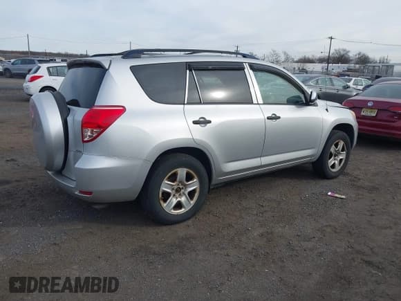 ✅ 2008 Toyota RAV4 • VIN: JTMBD33V186057032 • Lot: 43847970. Listed on IAAI with 158,381 mi. Free auction sales archive from the USA and detailed vehicle history report at DreamBid. Image 4.