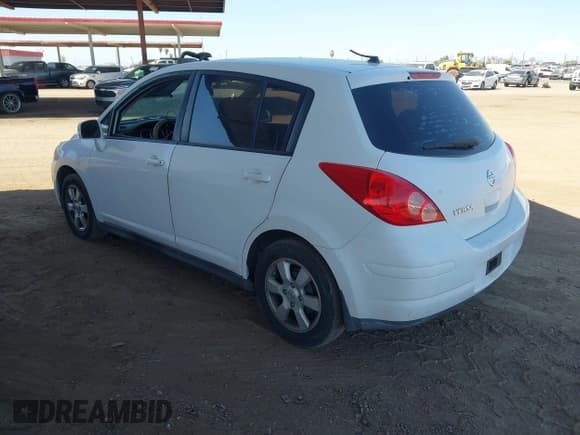 ✅ 2007 Nissan Versa SL • VIN: 3N1BC13E37L365561 • Lot: 42896443. Wystawiony na IAAI z przebiegiem 192 270 mil. Bezpłatny archiwum sprzedaży aukcyjnych z USA i szczegółowy raport historii pojazdu na DreamBid. Zdjęcie 3.