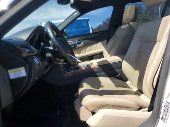 ✅ 2011 Mercedes-Benz E 550 Luxury • VIN: WDDHF9AB2BA460673 • Lot: 55381065. Listed on Copart with 186,665 mi. Free auction sales archive from the USA and detailed vehicle history report at DreamBid. Image 7.
