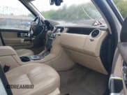 ✅ 2016 Land Rover LR4 HSE • VIN: SALAG2V65GA827367 • Lot: 42351913. Listed on IAAI with 108,481 mi. Free auction sales archive from the USA and detailed vehicle history report at DreamBid. Image 5.