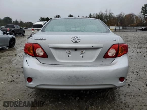 ✅ 2010 Toyota Corolla LE • VIN: 1NXBU4EE8AZ343637 • Lot: 92098545. Wystawiony na Copart z przebiegiem 144 512 mil. Bezpłatny archiwum sprzedaży aukcyjnych z USA i szczegółowy raport historii pojazdu na DreamBid. Zdjęcie 6.