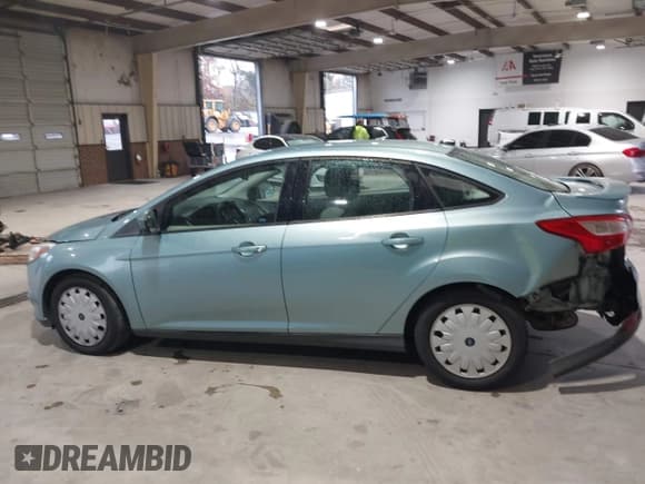 ✅ 2012 Ford Focus SE • VIN: 1FAHP3F24CL352533 • Lot: 43547192. Listed on IAAI with 211,029 mi. Free auction sales archive from the USA and detailed vehicle history report at DreamBid. Image 14.