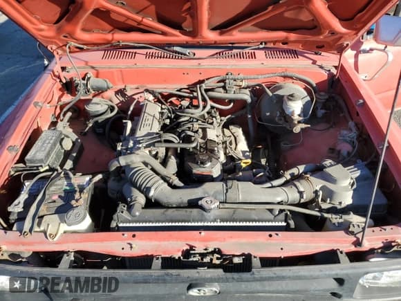 ✅ 1992 Toyota Pickup • VIN: JT4RN81A0N0094774 • Лот: 91727805. Опубликован ранее на Copart с пробегом 239 430 миль. Бесплатный доступ к архиву аукционных продаж из США и подробный отчёт об истории автомобиля на DreamBid. Изображение 11.