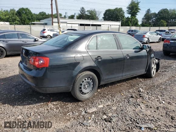 ✅ 2006 Volkswagen Jetta 2.5L • VIN: 3VWRG71K66M818914 • Лот: 66172225. Опубликован ранее на Copart с пробегом 96 418 миль. Бесплатный доступ к архиву аукционных продаж из США и подробный отчёт об истории автомобиля на DreamBid. Изображение 3.