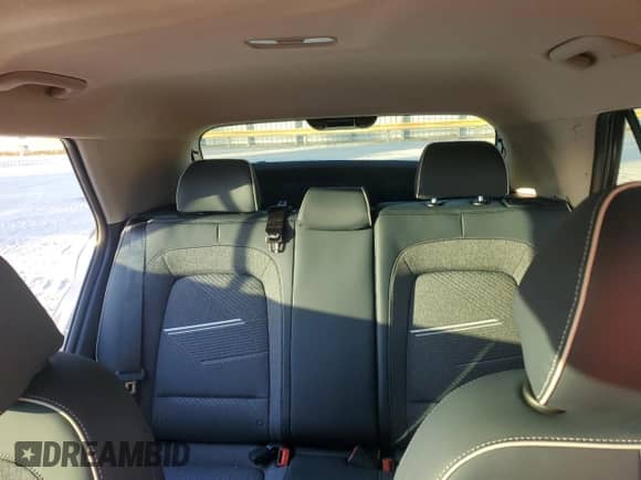 ✅ 2024 Hyundai Venue SEL • VIN: KMHRC8A33RU339648 • Лот: 83816254. Размещён на Copart с пробегом 374 миль миль. Получите бесплатный доступ к архиву аукционных продаж из США и посмотрите подробный отчёт об истории автомобиля на DreamBid. Изображение 10.