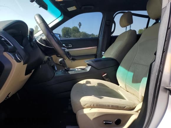 ✅ 2016 Ford Explorer • VIN: 1FM5K7B80GGA07619 • Lot: 61430815. Listed on Copart with 145,924 mi. Free auction sales archive from the USA and detailed vehicle history report at DreamBid. Image 7.