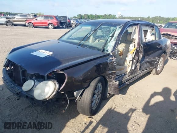 ✅ 2007 Kia Amanti • VIN: KNALD125575127093 • Lot: 42166759. Listed on IAAI with Not provided. Free auction sales archive from the USA and detailed vehicle history report at DreamBid. Image 2.