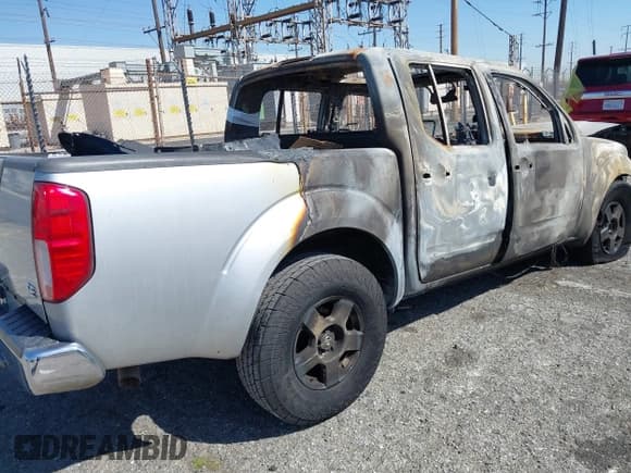 ✅ 2005 Nissan Frontier LE • VIN: 1N6AD07U35C432165 • Lot: 41667733. Listed on IAAI with Not provided. Free auction sales archive from the USA and detailed vehicle history report at DreamBid. Image 4.