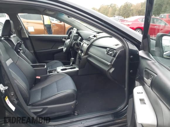 ✅ 2014 Toyota Camry SE • VIN: 4T1BF1FK9EU767492 • Lot: 43556151. Listed on IAAI with 112,487 mi. Free auction sales archive from the USA and detailed vehicle history report at DreamBid. Image 5.