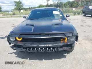 2018 Dodge Challenger SXT Plus z VIN 2C3CDZAG3JH149828, wystawiony jako IAAI lot #43284929 z przebiegiem 106 873 mil mil oraz . Historia ofert i sprzedaży dostępna na DreamBid. Obrazek 6.