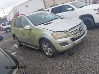 ✅ 2009 Mercedes-Benz M 320 • VIN: 4JGBB25E19A490616 • Лот: 43735953. Опубликован ранее на IAAI с пробегом Не указан. Бесплатный доступ к архиву аукционных продаж из США и подробный отчёт об истории автомобиля на DreamBid. Изображение 1.