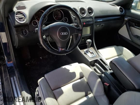 ✅ 2005 Audi S4 • VIN: WUARL48H45K900785 • Lot: 64088815. Wystawiony na Copart z przebiegiem 70 223 mil. Bezpłatny archiwum sprzedaży aukcyjnych z USA i szczegółowy raport historii pojazdu na DreamBid. Zdjęcie 8.