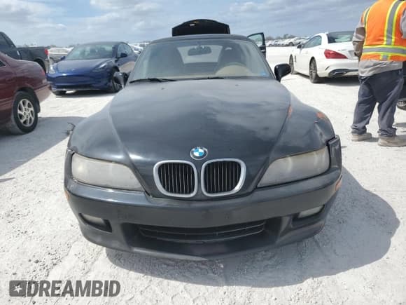 ✅ 2000 BMW Z3 2.5 • VIN: WBACH9347YLF91639 • Lot: 76951294. Wystawiony na Copart z przebiegiem Nie podano. Bezpłatny archiwum sprzedaży aukcyjnych z USA i szczegółowy raport historii pojazdu na DreamBid. Zdjęcie 5.