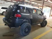 ✅ 2007 Toyota FJ Cruiser • VIN: JTEBU11F070075065 • Lot: 86189855. Listed on Copart with 267,061 mi. Free auction sales archive from the USA and detailed vehicle history report at DreamBid. Image 3.