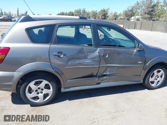 ✅ 2008 Pontiac Vibe • VIN: 5Y2SL658X8Z413116 • Lot: 42815086. Listed on IAAI with 149,626 mi. Free auction sales archive from the USA and detailed vehicle history report at DreamBid. Image 6.