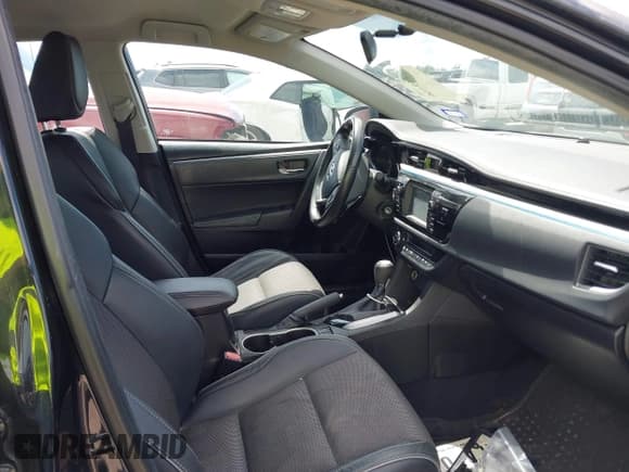 ✅ 2014 Toyota Corolla S Plus • VIN: 5YFBURHE0EP134957 • Lot: 43249466. Wystawiony na IAAI z przebiegiem 99 097 mil. Bezpłatny archiwum sprzedaży aukcyjnych z USA i szczegółowy raport historii pojazdu na DreamBid. Zdjęcie 5.