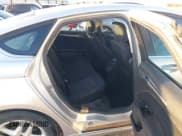 ✅ 2016 Ford Fusion SE • VIN: 3FA6P0H77GR117159 • Lot: 43720765. Wystawiony na IAAI z przebiegiem 124 319 mil. Bezpłatny archiwum sprzedaży aukcyjnych z USA i szczegółowy raport historii pojazdu na DreamBid. Zdjęcie 8.