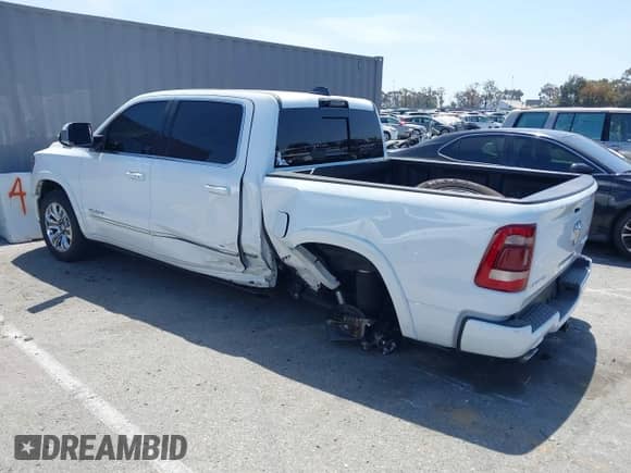 2024 Ram 1500 Limited с VIN 1C6SRFHT1RN209318, выставлен на аукционе IAAI как лот 42083923 с пробегом 12 969 миль миль и . История ставок и продаж доступна на DreamBid. Изображение 3.