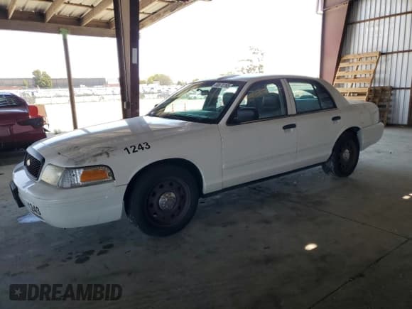 ✅ 2008 Ford Crown Victoria • VIN: 2FAFP72V28X143266 • Лот: 68670765. Опубликован ранее на Copart с пробегом 324 409 миль. Бесплатный доступ к архиву аукционных продаж из США и подробный отчёт об истории автомобиля на DreamBid. Изображение 1.