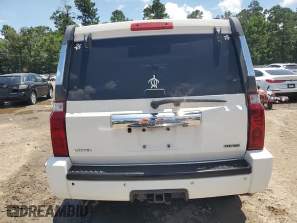 ✅ 2007 Jeep Commander Limited • VIN: 1J8HH582X7C507939 • Лот: 64052895. Опубликован ранее на Copart с пробегом Не указан. Бесплатный доступ к архиву аукционных продаж из США и подробный отчёт об истории автомобиля на DreamBid. Изображение 6.