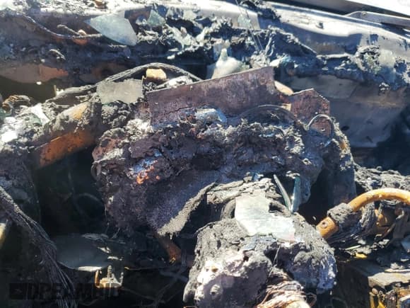 ✅ 2008 Chevrolet Silverado 2500HD 1LT • VIN: 1GCHC23698F110060 • Lot: 47788415. Wystawiony na Copart z przebiegiem Nie podano. Bezpłatny archiwum sprzedaży aukcyjnych z USA i szczegółowy raport historii pojazdu na DreamBid. Zdjęcie 9.