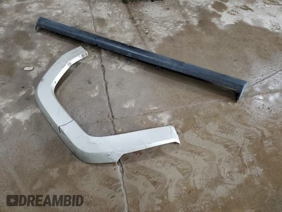 ✅ 2008 Jeep Commander Sport • VIN: 1J8HG48N68C211311 • Lot: 51798825. Wystawiony na Copart z przebiegiem 167 082 mil. Bezpłatny archiwum sprzedaży aukcyjnych z USA i szczegółowy raport historii pojazdu na DreamBid. Zdjęcie 13.